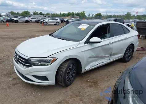 2019 Volkswagen Jetta 1.4T R-Line/1.4T S/1.4T Se z USA, uszkodzony, nr VIN 3VWC57BU3KM245752